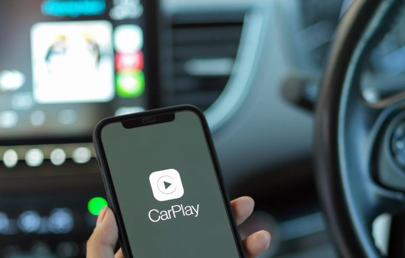 Use iPhone CarPlay